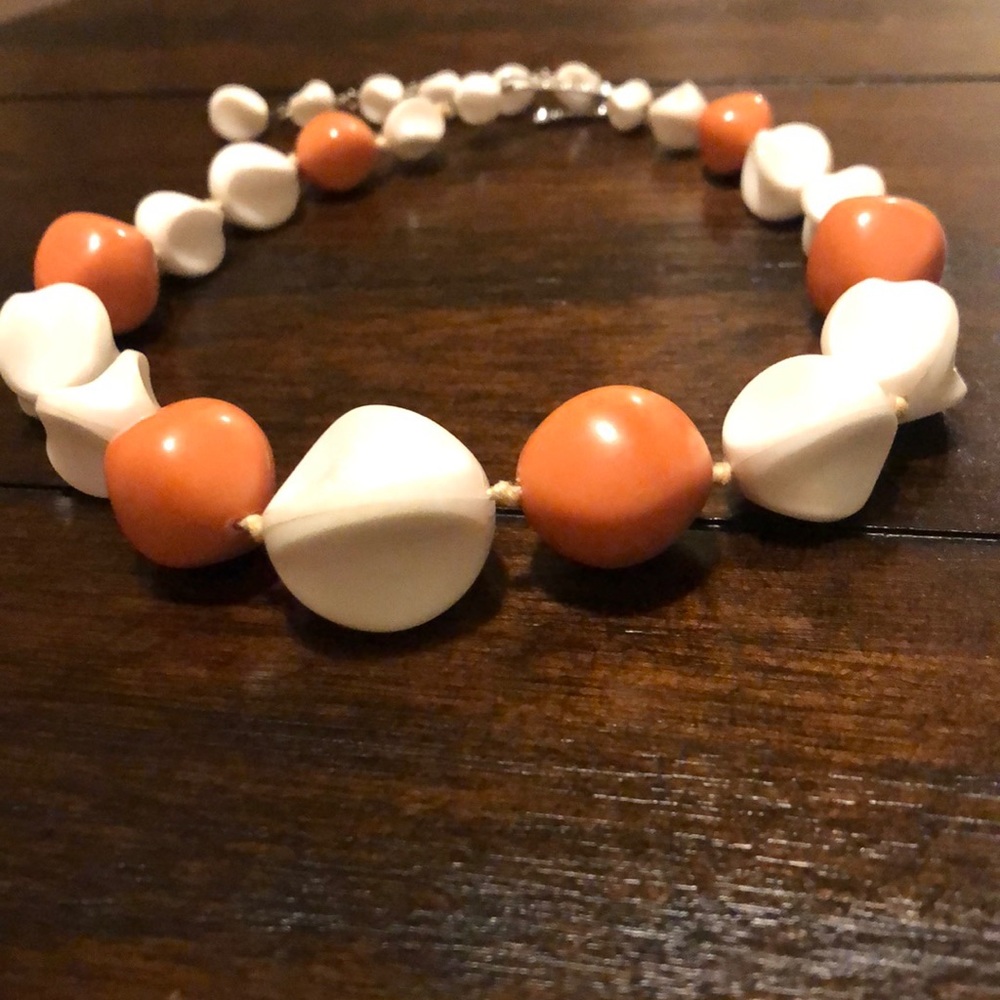 Vintage Peach and White Choker